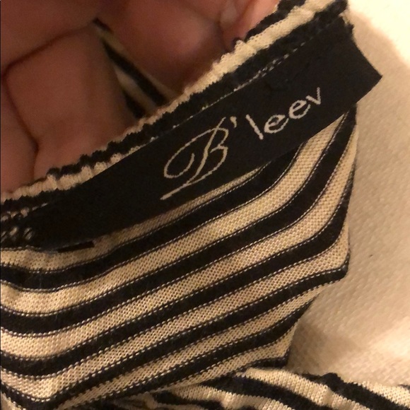 Asymmetrical Black / Cream Striped Top - Picture 5 of 6